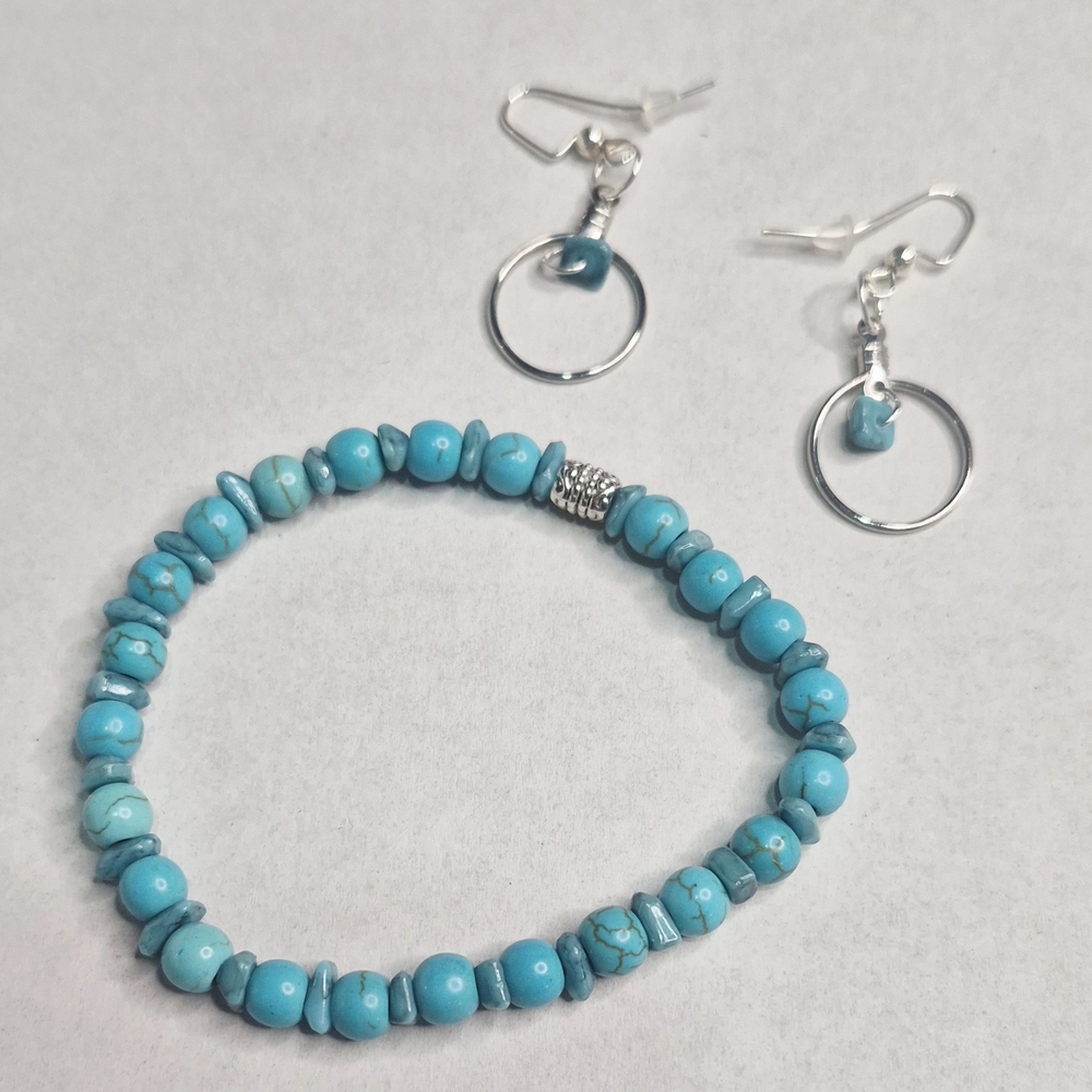 Turquoise Beaded Bracelet and Earring Set